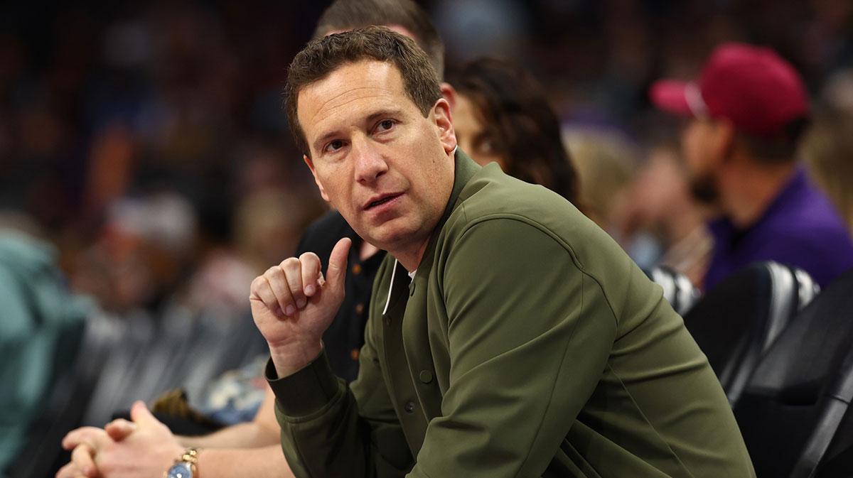 有意思，珀金斯认为，太阳队最近一直是NBA中最尴尬的球队